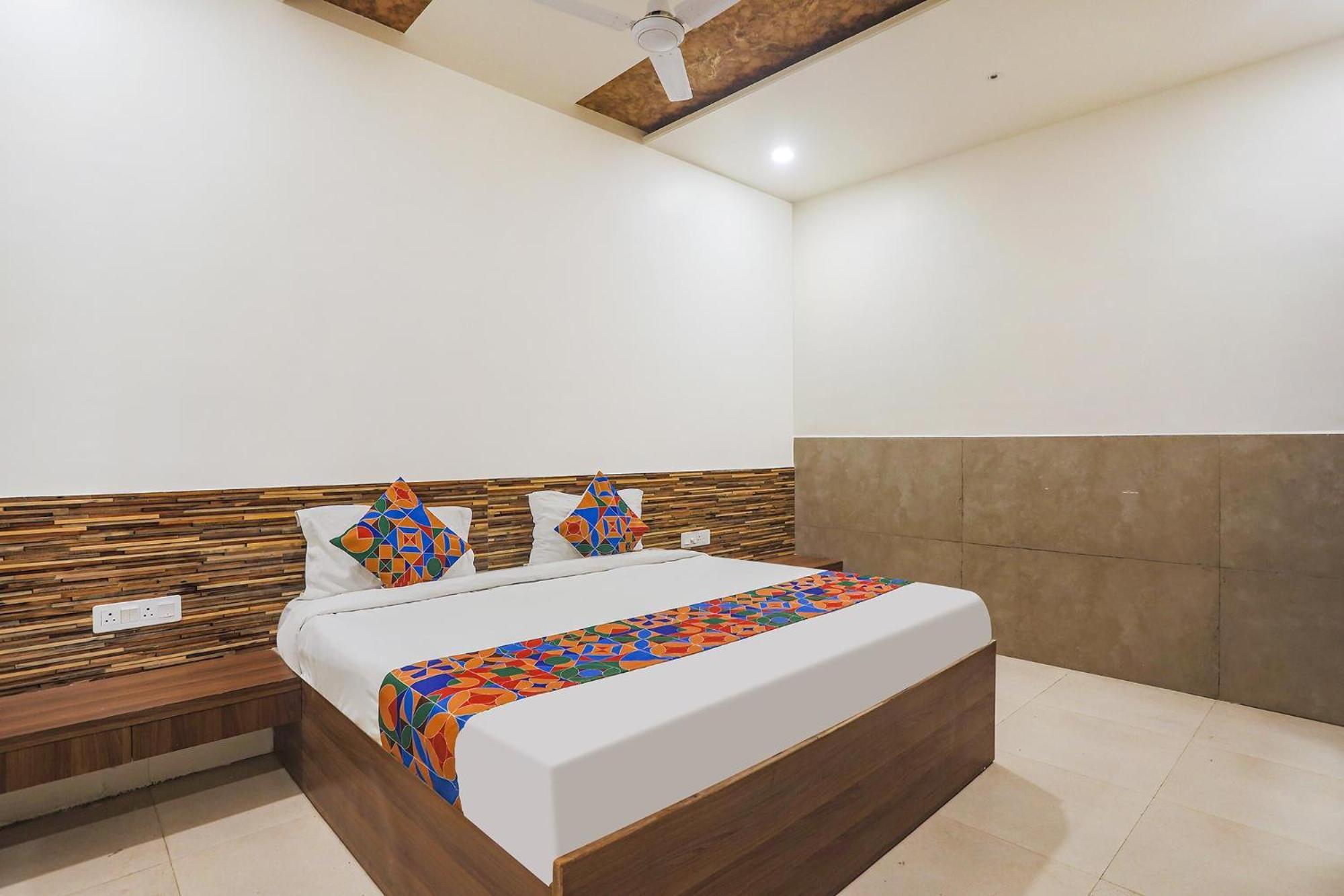 Fabexpress Jai Manglam Service Apartment Nagpur Exteriör bild